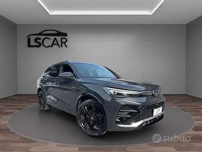 Occasion VW Tiguan R-line 150 ch (110 kW) 2024 Gris SUV
