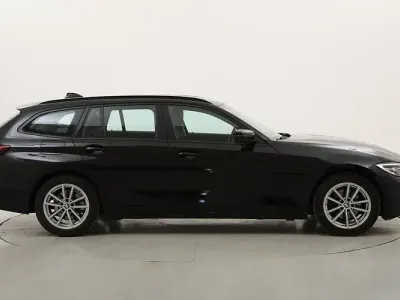 Begagnad BMW 320e Advantage 190 HK (139 kW) 2022 Kombi