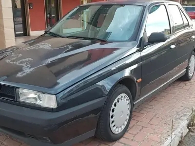 Usata Alfa Romeo 155 126 CV (92 kW) 1995 Bluazzurro Berlina