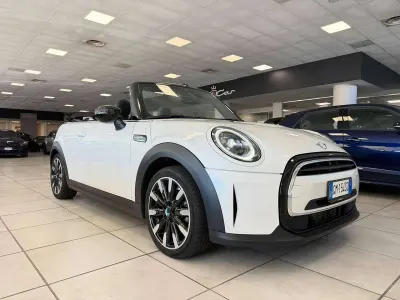 Usata Mini Cooper Cabriolet 136 CV (100 kW) 2023 Bianco Cabrio