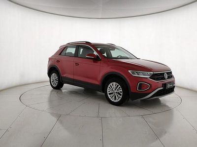 Usata VW T-Roc Style 110 CV (80 kW) 2022 Rosso bordeaux SUV