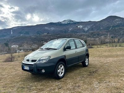 Usata Renault Scénic Privilege 102 CV (75 kW) 2002 Grigio Monovolume
