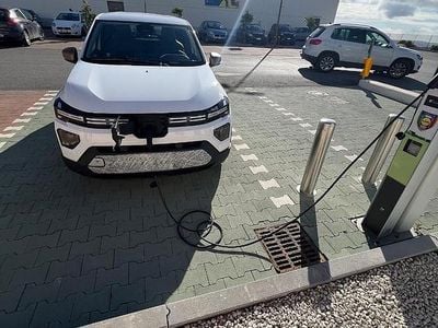 Usata Dacia Spring Extreme 47 kW (65 CV) 2024 Bianco Utilitaria