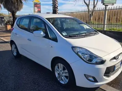 Usata Hyundai ix20 90 CV (66 kW) 2011 Bianco Utilitaria