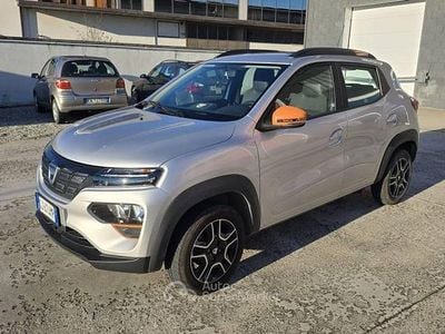Usata Dacia Spring Comfort Plus 33 kW (45 CV) 2022 Argento Utilitaria