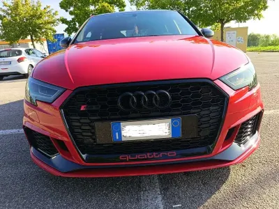 Usata Audi RS3 Ambiente 400 CV (294 kW) 2020 Rosso Berlina