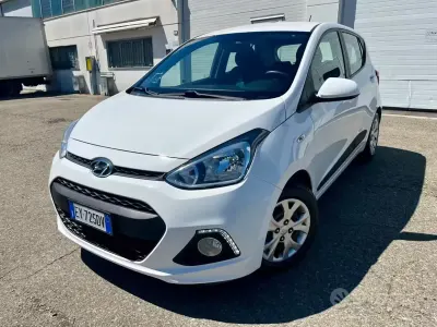 Usata Hyundai i10 67 CV (49 kW) 2015 Bianco Utilitaria