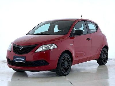 Usata Lancia Ypsilon Silver 69 CV (50 kW) 2021 Rosso Utilitaria