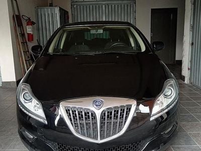 Usata Lancia Delta 120 CV (88 kW) 2012 Utilitaria