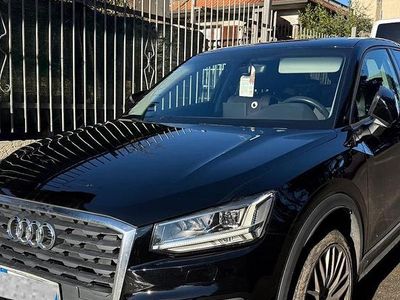 Begagnad Audi Q2 Business 116 HK (85 kW) 2018 Svart SUV