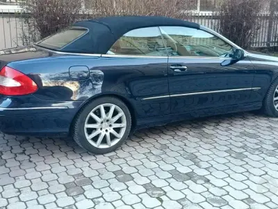 Usata Mercedes CLK200 163 CV (119 kW) 2007 Blu Cabrio