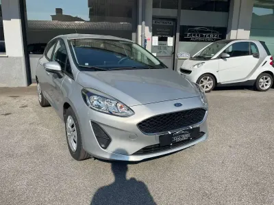 Usata Ford Fiesta 69 CV (50 kW) 2019 Argento Utilitaria