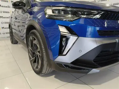 Usata Renault Captur Esprit Alpine 145 CV (106 kW) 2025 Blu scuro SUV