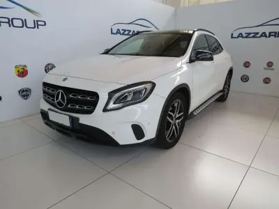 Usata Mercedes GLA180 122 CV (89 kW) 2019 Bianco SUV
