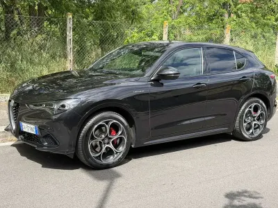 Usata Alfa Romeo Stelvio Veloce 209 CV (153 kW) 2024 Nero SUV