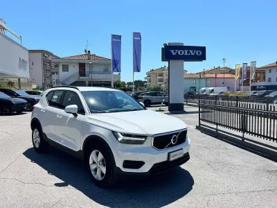 Usata Volvo XC40 Core 129 CV (94 kW) 2022 Bianco SUV