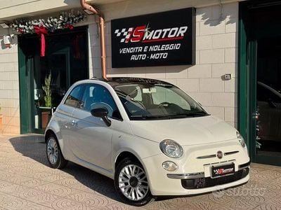 Begagnad Fiat 500 Lounge 95 HK (69 kW) 2015 Vit Sedan