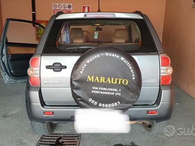 Käytetty Suzuki Vitara 94 HP (69 kW) 2007 Harmaa Katumaasturi