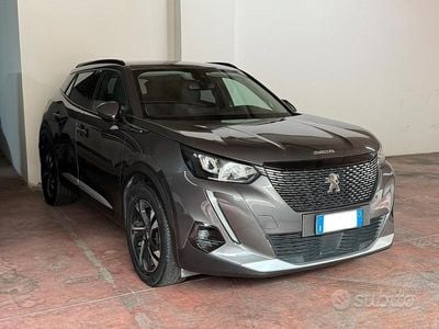 Usata Peugeot 2008 Allure 110 CV (80 kW) 2021 Grigio SUV