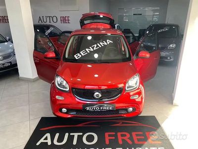 Usata Smart ForFour Prime 71 CV (52 kW) 2017 Rosso Utilitaria