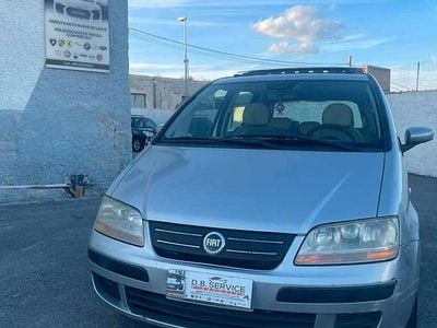 Argento Usata 2005 Fiat Idea Monovolume | 3599 € (Cara)