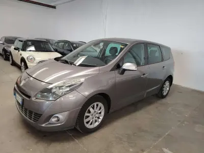 Usata Renault Scenic E-Tech Dynamique 110 CV (80 kW) 2010 Grigio Monovolume