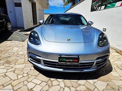Porsche Panamera 4