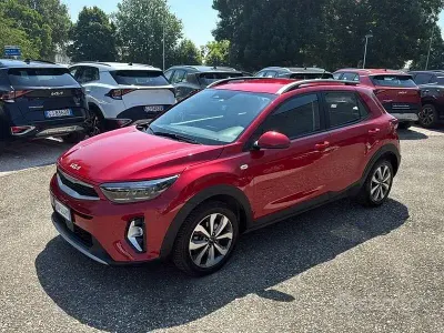 Occasion Kia Stonic Urban 84 ch (61 kW) 2023 Rouge SUV