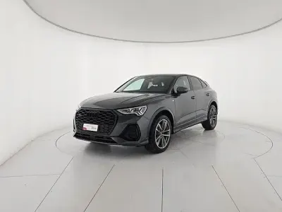 Usata Audi Q3 Sportback S-Line 193 CV (141 kW) 2025 Grigio SUV