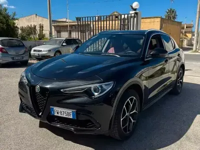 Usata Alfa Romeo Stelvio Executive 190 CV (139 kW) 2019 Nero SUV