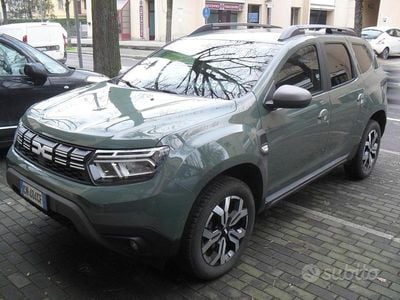 Usata Dacia Duster Journey 116 CV (85 kW) 2023 Verde SUV