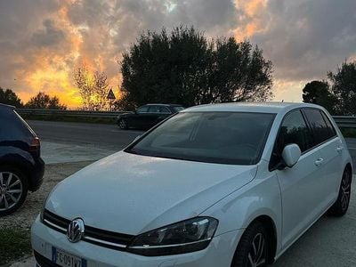 Usata VW Golf VII 110 CV (80 kW) 2017 Utilitaria