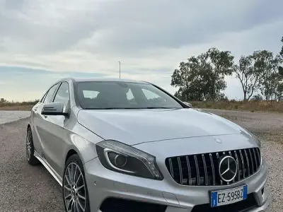 Usata Mercedes A200 Executive 136 CV (100 kW) 2015 Grigio Utilitaria