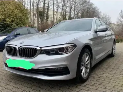 Usata BMW 520 Efficient Dynamics 190 CV (139 kW) 2019 Grigio Station wagon