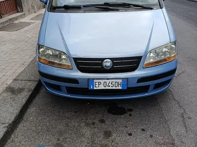Usata Fiat Idea 101 CV (74 kW) 2007 Bluazzurro Monovolume