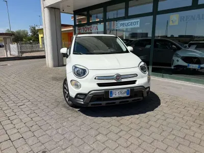 Usata Fiat 500 Cross Plus 140 CV (102 kW) 2015 Bianco Station wagon