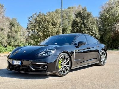 Usata Porsche Panamera Platinum Edition 330 CV (242 kW) 2023 Nero Berlina
