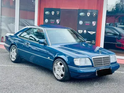 Usata Mercedes E200 136 CV (100 kW) 1994 Blu Coupé