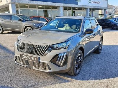 Usata Peugeot 2008 Allure 101 CV (74 kW) 2025 Grigio selenium metallizzato SUV