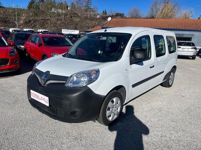 Usata Renault Kangoo 116 CV (85 kW) 2021 Bianco Monovolume