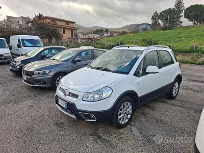 Usata Fiat Sedici Emotion 134 CV (98 kW) 2011 Bianco SUV