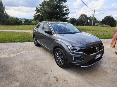 Usata VW T-Roc Advance 150 CV (110 kW) 2018 Grigio SUV