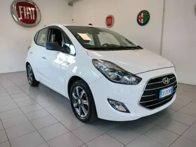 Usata Hyundai ix20 Comfort 124 CV (91 kW) 2020 Bianco Utilitaria