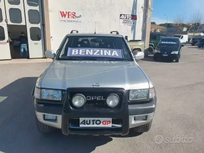 Begagnad Opel Frontera 136 HK (100 kW) 1999 Grå SUV