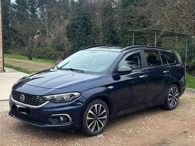 Usata Fiat Tipo Lounge 120 CV (88 kW) 2017 Blu/azzurro Station wagon