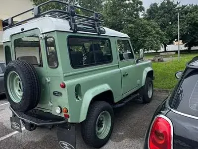 Usata Land Rover Defender 136 CV (100 kW) 1996 Verde SUV