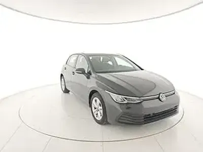 Gebraucht VW Golf VIII Life 116 PS (85 kW) 2024 Schwarz Kleinwagen