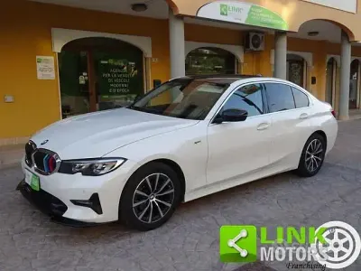 Usata BMW 316 Sport Line 122 CV (89 kW) 2020 Bianco Berlina