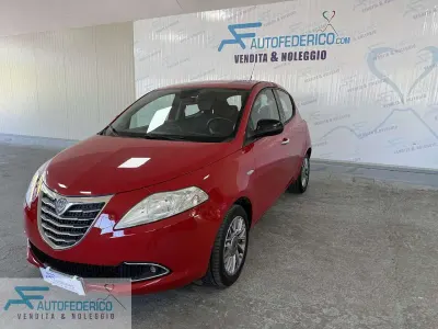 Brugt Lancia Ypsilon S 95 HK (69 kW) 2012 Rød Hatchback