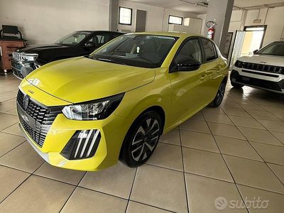 Usata Peugeot 208 2024 Verde Utilitaria